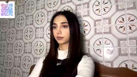 Snapshot of lilihalvorsen chatting on 12.16.25 Lina online show from 12.16.25