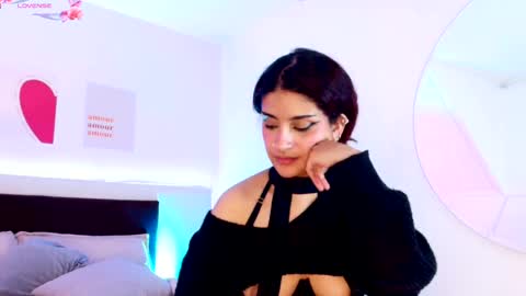 Lilith Savett online show from 04.18.26