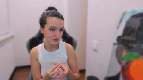 Snapshot of lililaluna chatting on 01.15.25             ...  online show from 01.15.25