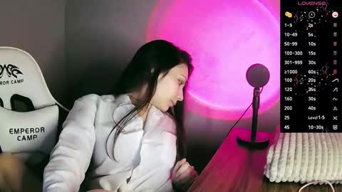 lilirose online show from 10.02.25