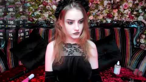 lilit_el_ online show from 10.19.25