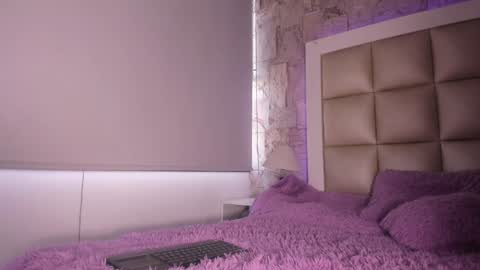 Snapshot of lilit_jade chatting on 12.13.24 Lilit online show from 12.13.24