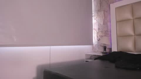 Snapshot of lilit_jade chatting on 12.20.24 Lilit online show from 12.20.24