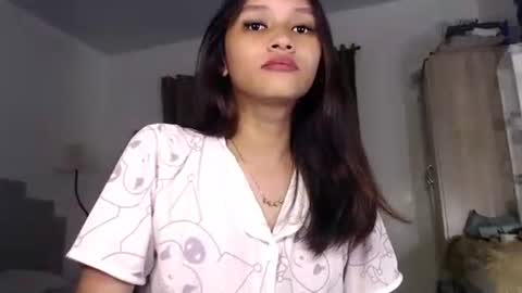 Snapshot of lilit_sensual chatting on 09.22.25 Chloe online show from 09.22.25