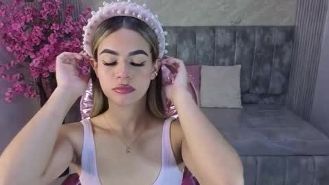 Lilith  online show from 11.04.25