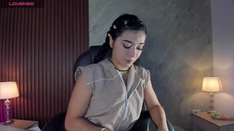 Snapshot of lilith__rosse chatting on 10.01.25 Lilith Rosse online show from 10.01.25