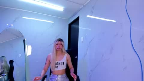 Snapshot of lilith_cooper20 chatting on 09.09.25 lilith cooper20 online show from 09.09.25