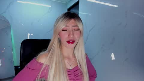 Snapshot of lilith_cooper20 chatting on 09.27.25 lilith cooper20 online show from 09.27.25