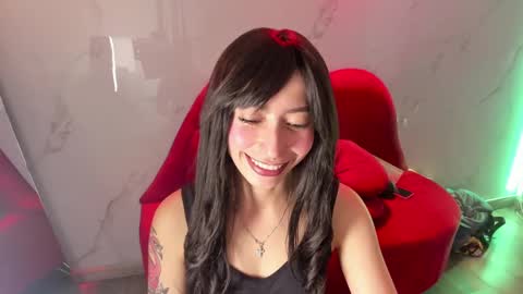 Snapshot of lilith_cooper20 chatting on 11.08.25 lilith cooper20 online show from 11.08.25