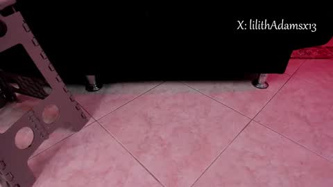 Snapshot of lilith_deveraux_ chatting on 11.05.25 MISTRESS LILITH online show from 11.05.25