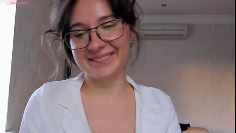 Snapshot of lilith_lutherlow chatting on 12.15.24 lilith online show from 12.15.24