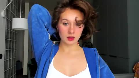 Snapshot of lilith_lutherlow chatting on 09.30.25 lilith online show from 09.30.25