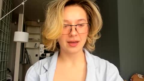 lilith online show from 03.26.26