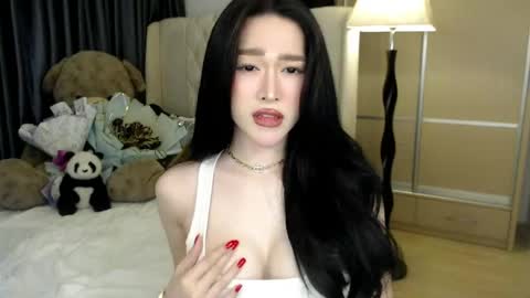 QUEEN LILITH BORBON online show from 04.18.26