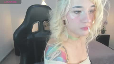 Snapshot of lilith_parker chatting on 11.14.25 Lilith Parker online show from 11.14.25