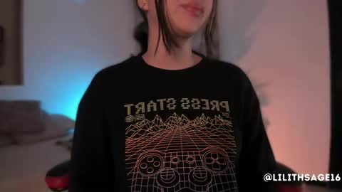 Snapshot of lilith_sage_ chatting on 10.13.25 lilith_sage_ online show from 10.13.25