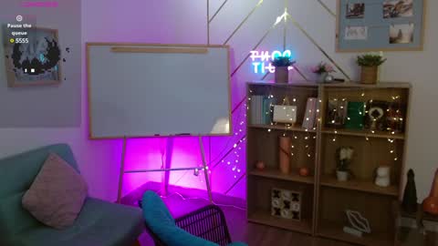 Snapshot of lilith_vamp chatting on 01.24.25 LILITH 200 LIKES Thursday Clown Costume M online show from 01.24.25