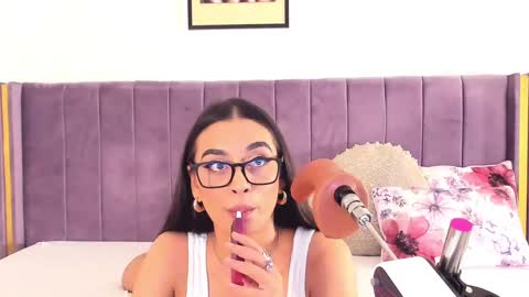 Lily online show from 03.08.25