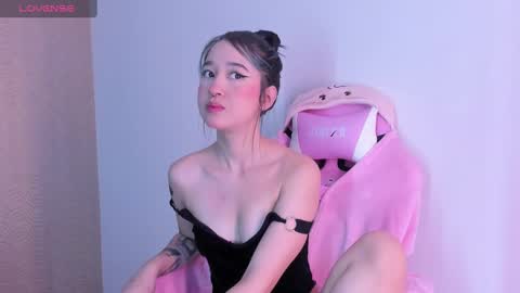 Snapshot of lilithcary chatting on 02.05.25 Lilith online show from 02.05.25