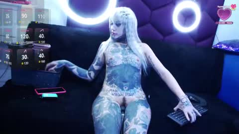 Tifon Mary - Indepent model  online show from 02.22.25