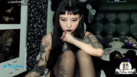 Snapshot of lilithmoon666 chatting on 01.22.25   online show from 01.22.25