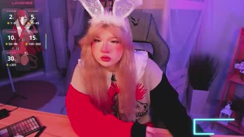 Snapshot of lilithnelson chatting on 11.19.25 LilithNelson online show from 11.19.25