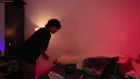 Snapshot of lilithrose_2 chatting on 09.26.25 lilithrose_2 online show from 09.26.25