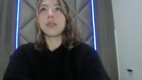 Snapshot of lilithsmith__ chatting on 02.18.25 lilithsmith__ online show from 02.18.25