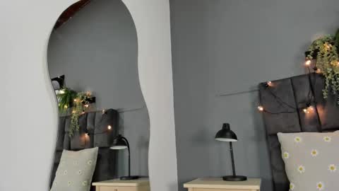 Snapshot of lilithsmith__ chatting on 09.29.25 lilithsmith__ online show from 09.29.25