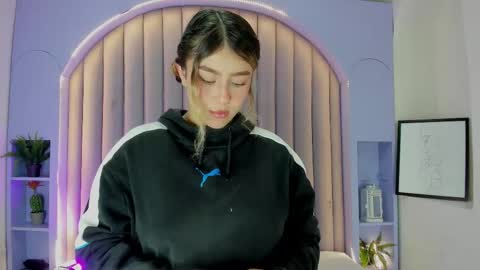 Snapshot of lilithsmith__ chatting on 11.11.25 lilithsmith__ online show from 11.11.25