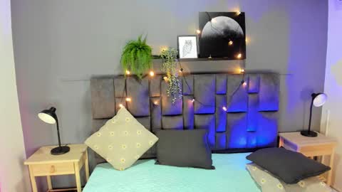 Snapshot of lilithsmith__ chatting on 11.15.25 lilithsmith__ online show from 11.15.25