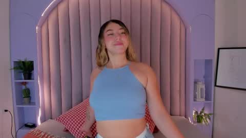 Snapshot of lilithsmith__ chatting on 11.27.25 lilithsmith__ online show from 11.27.25