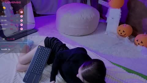 Snapshot of lilithstrangfor chatting on 10.30.25 lilithstrangfor online show from 10.30.25