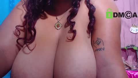 Snapshot of lilits_boobs chatting on 01.02.25 liliana online show from 01.02.25