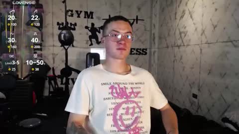 Snapshot of liljames_ chatting on 11.17.25 Lil James online show from 11.17.25