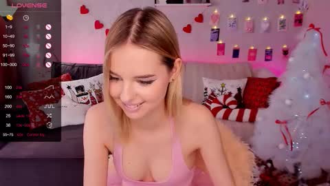 Snapshot of lillian_shine chatting on 01.07.26 Lillian online show from 01.07.26