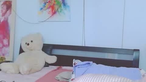 Lara online show from 02.20.26