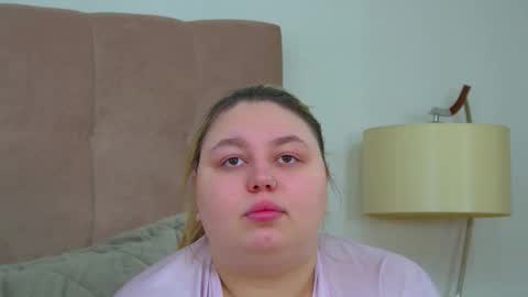 LillianHaig online show from 02.08.26