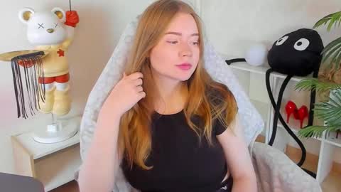 lillie_berry online show from 10.18.25