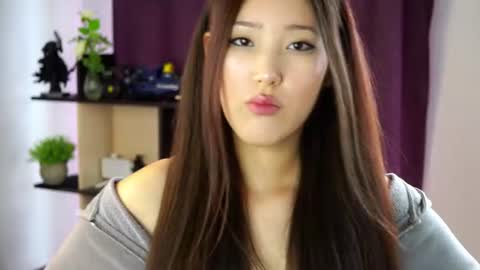Snapshot of lillie_sun chatting on 06.15.26 lillie_sun online show from 06.15.26