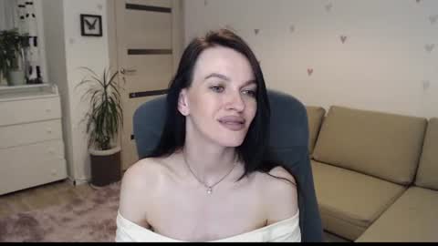 lilliyves online show from 07.14.26