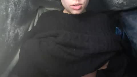 Snapshot of lilly49547 chatting on 12.12.24 Lilly online show from 12.12.24