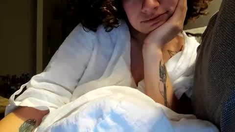 Snapshot of lilly49547 chatting on 11.12.25 Lilly online show from 11.12.25