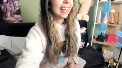 Snapshot of lilly_sweet02 chatting on 02.08.26 lilly_sweet02 online show from 02.08.26