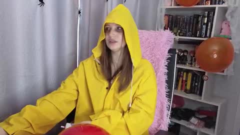 LillyFan X online show from 10.27.25