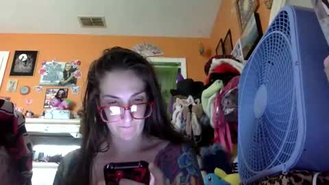 Snapshot of lillylushabae chatting on 05.13.26 hi guys im back on here 3 online show from 05.13.26