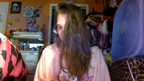 Snapshot of lillylushabae chatting on 08.02.26 hi guys im back on here 3 online show from 08.02.26