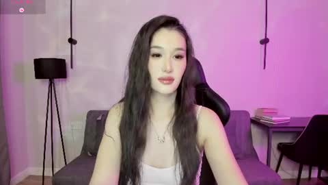 Snapshot of lillymighty chatting on 06.25.26 Lilly online show from 06.25.26