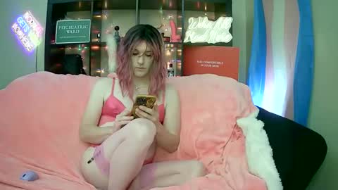 lillyVonT online show from 09.28.25