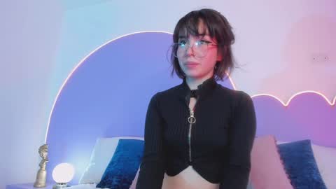 Lilou online show from 12.10.24